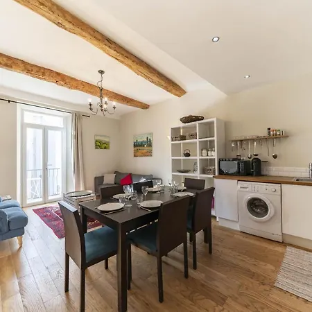 Apartment Wonderful 3 Bedrooms In The Heart Of *