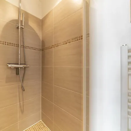 Wonderful 3 Bedrooms In The Heart Of
