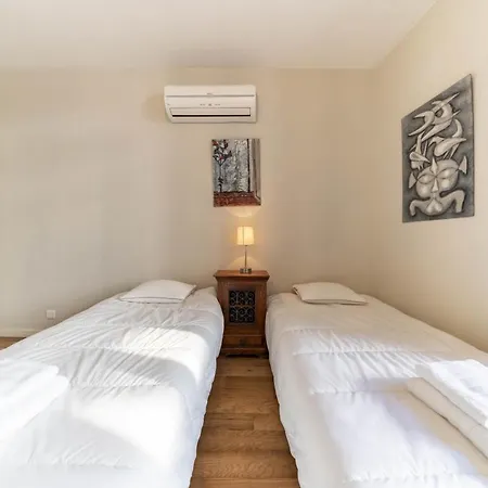 Wonderful 3 Bedrooms In The Heart Of Apartment Cannes