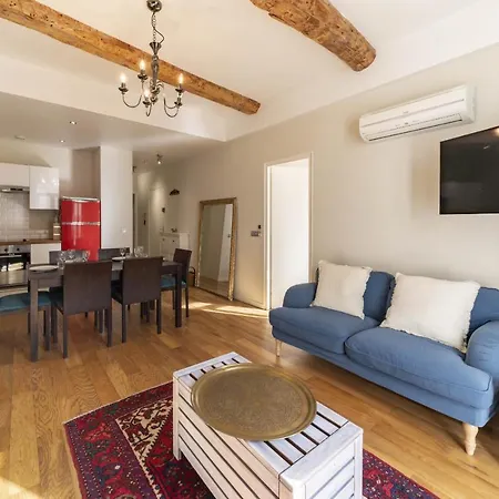 Apartment Wonderful 3 Bedrooms In The Heart Of